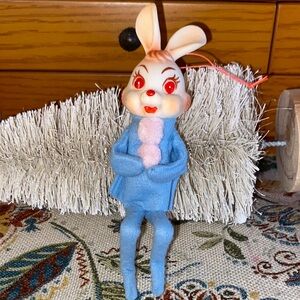 Vintage bunny knee hugger made in Japan in excellent condition very clean